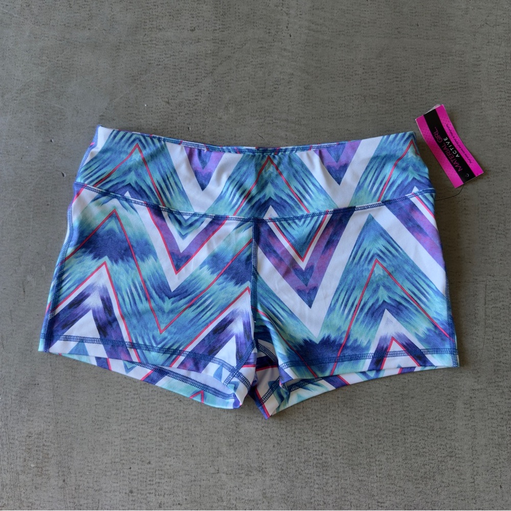 Material Girl/ Active Juniors' Pull-On Printed Shorts / large